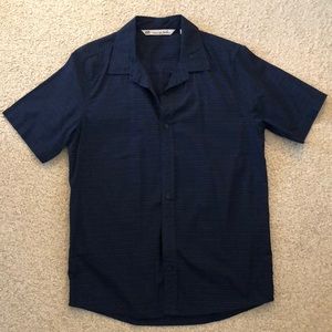 Accepting best offer. Men’s Travis Matthew’s button down